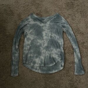 American Eagle Women's Blue Tie-Dye V-Neck Long Sleeve Top